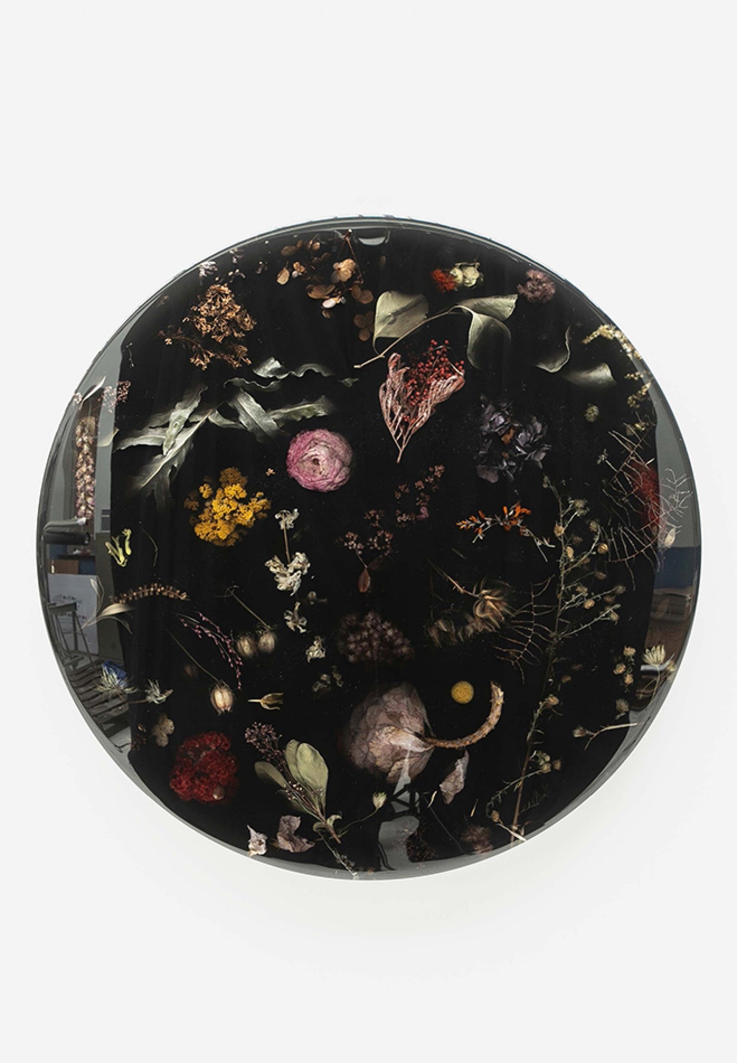 Flora Wall Hanging Lens 65
