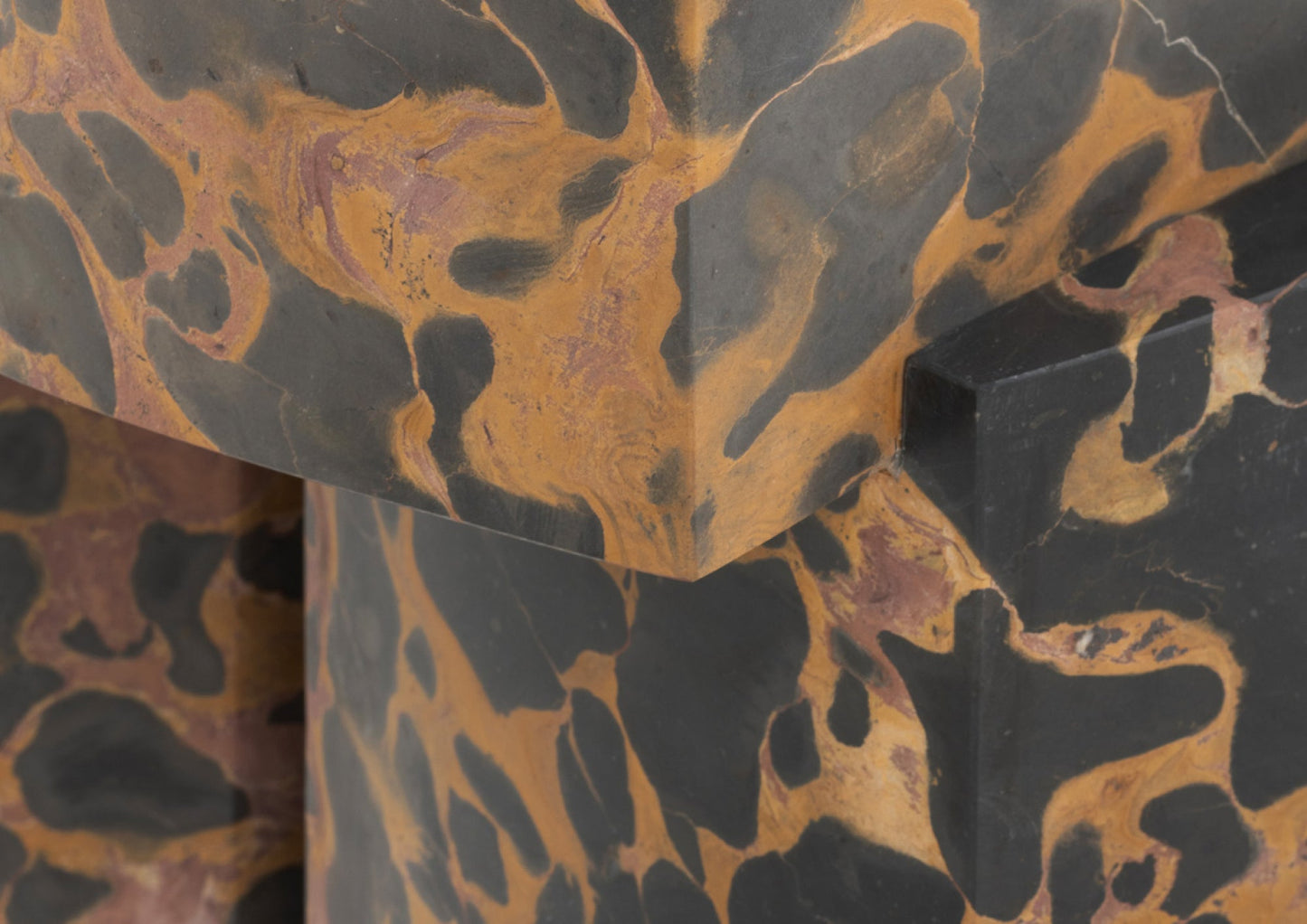 APHANÈS SIDE TABLE