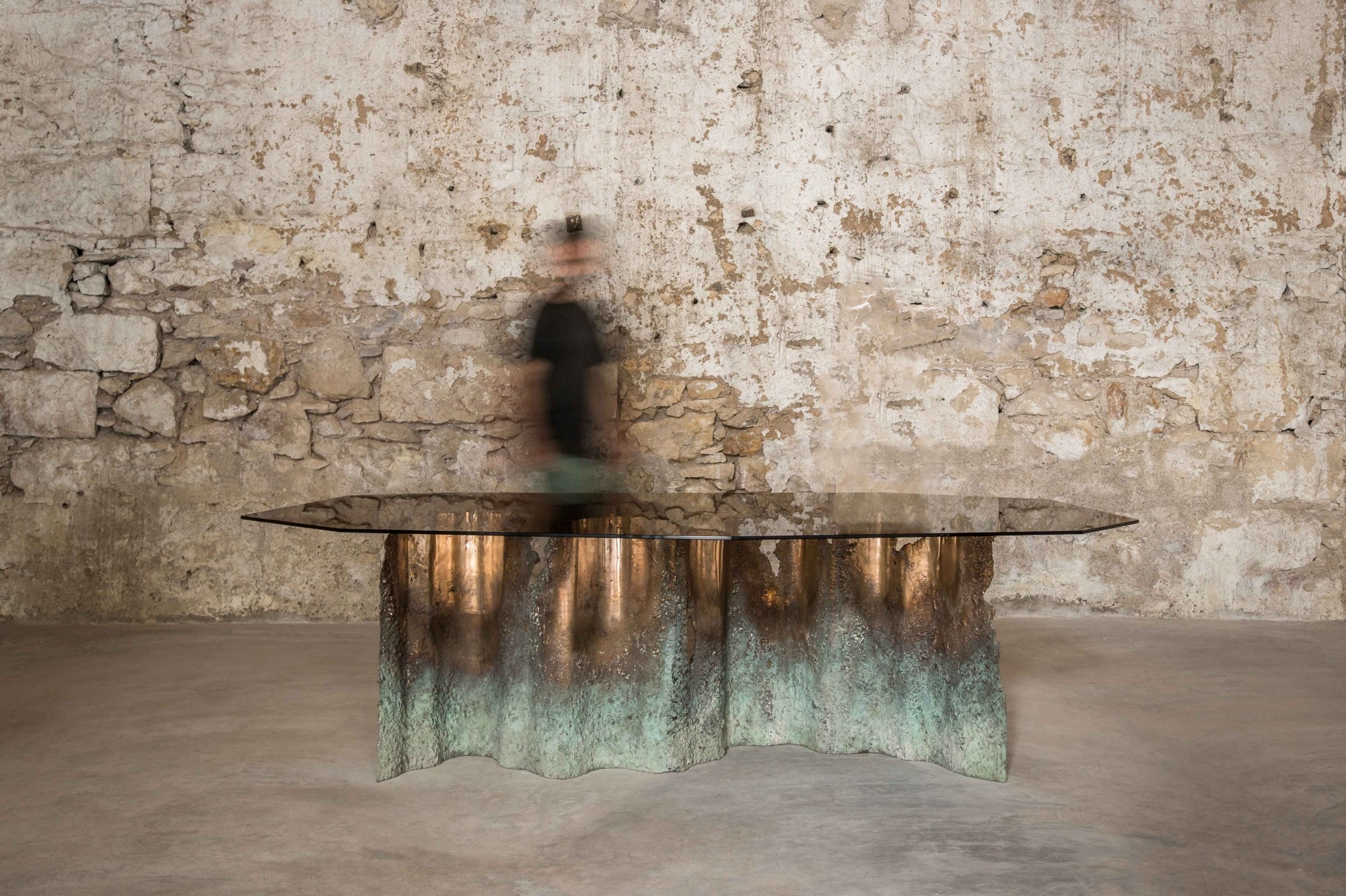 Turin dining table