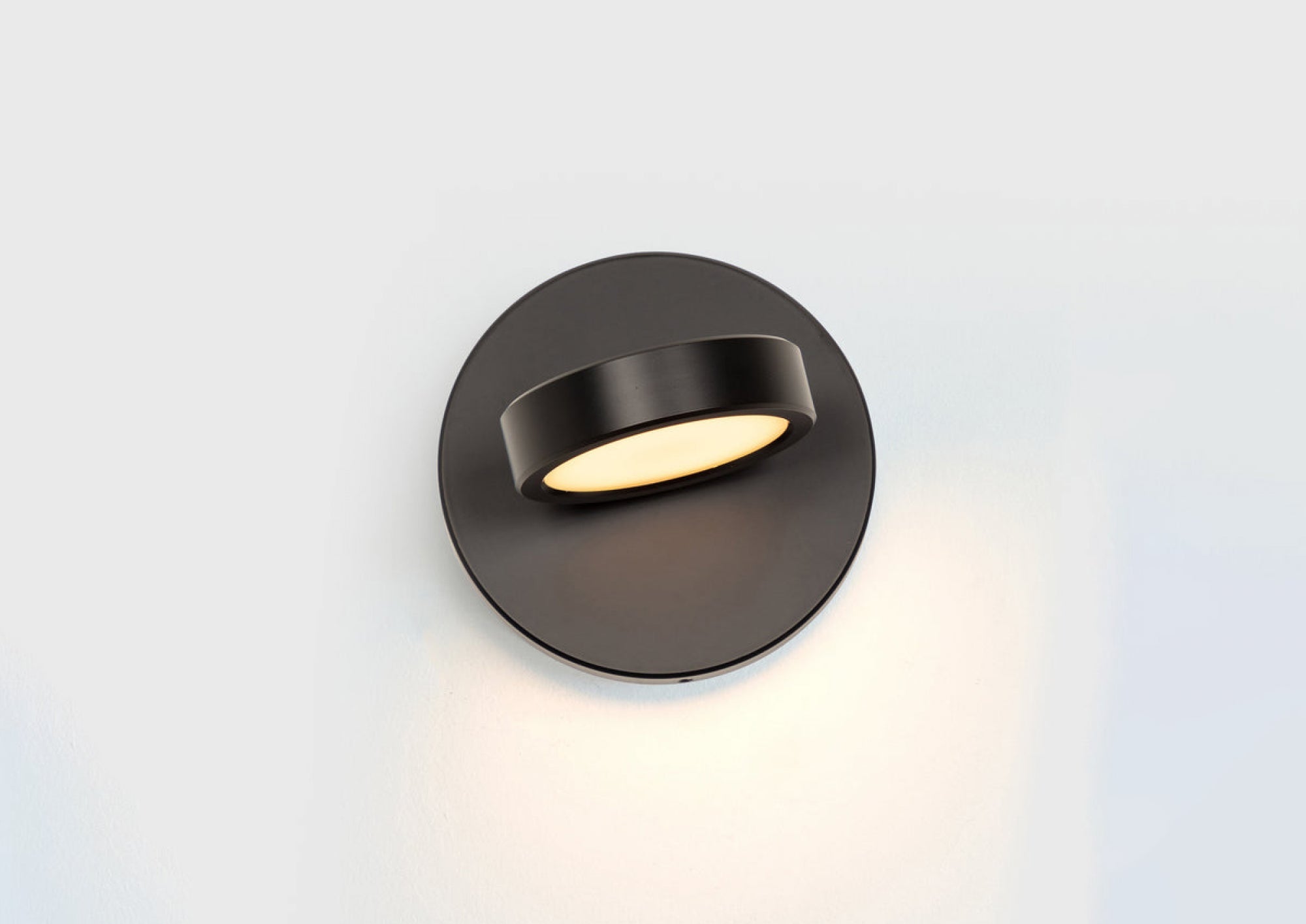 Discus Mini Sconce by Jamie Gray