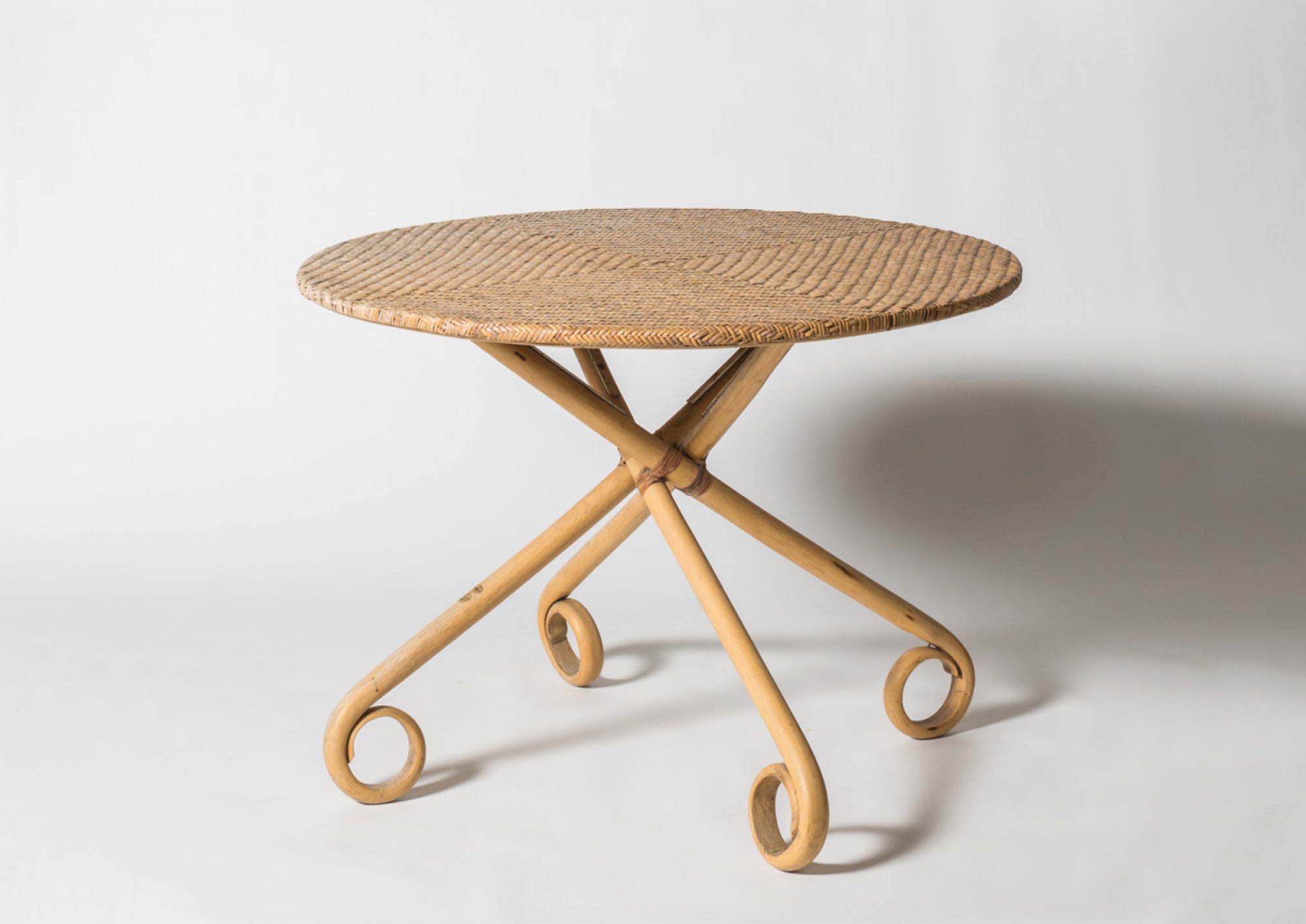 AF-22-008 - TABLE