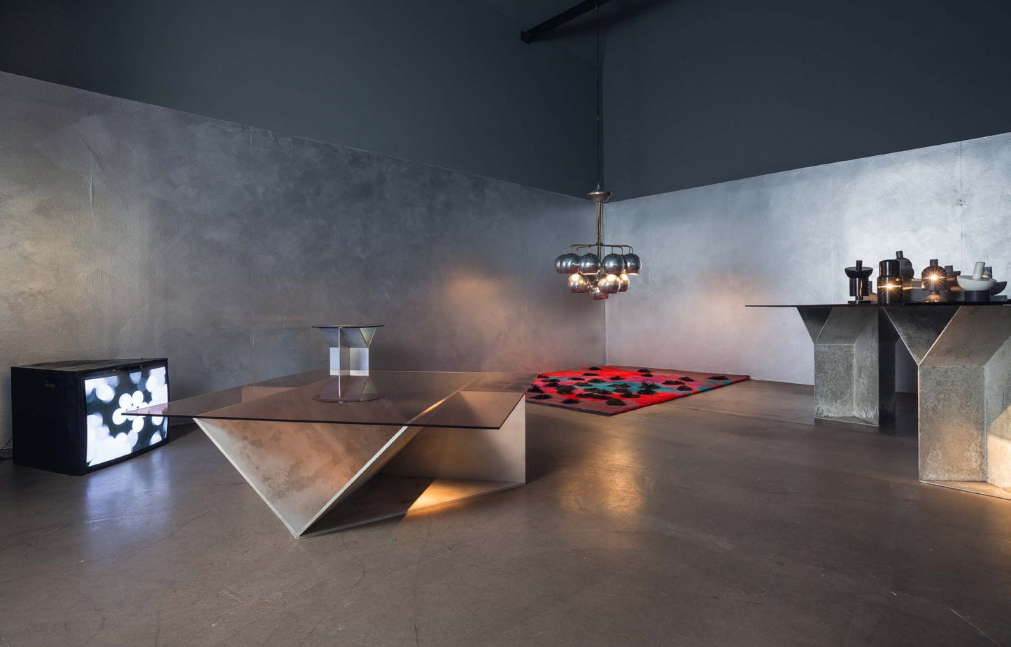 Pinac Dining Table