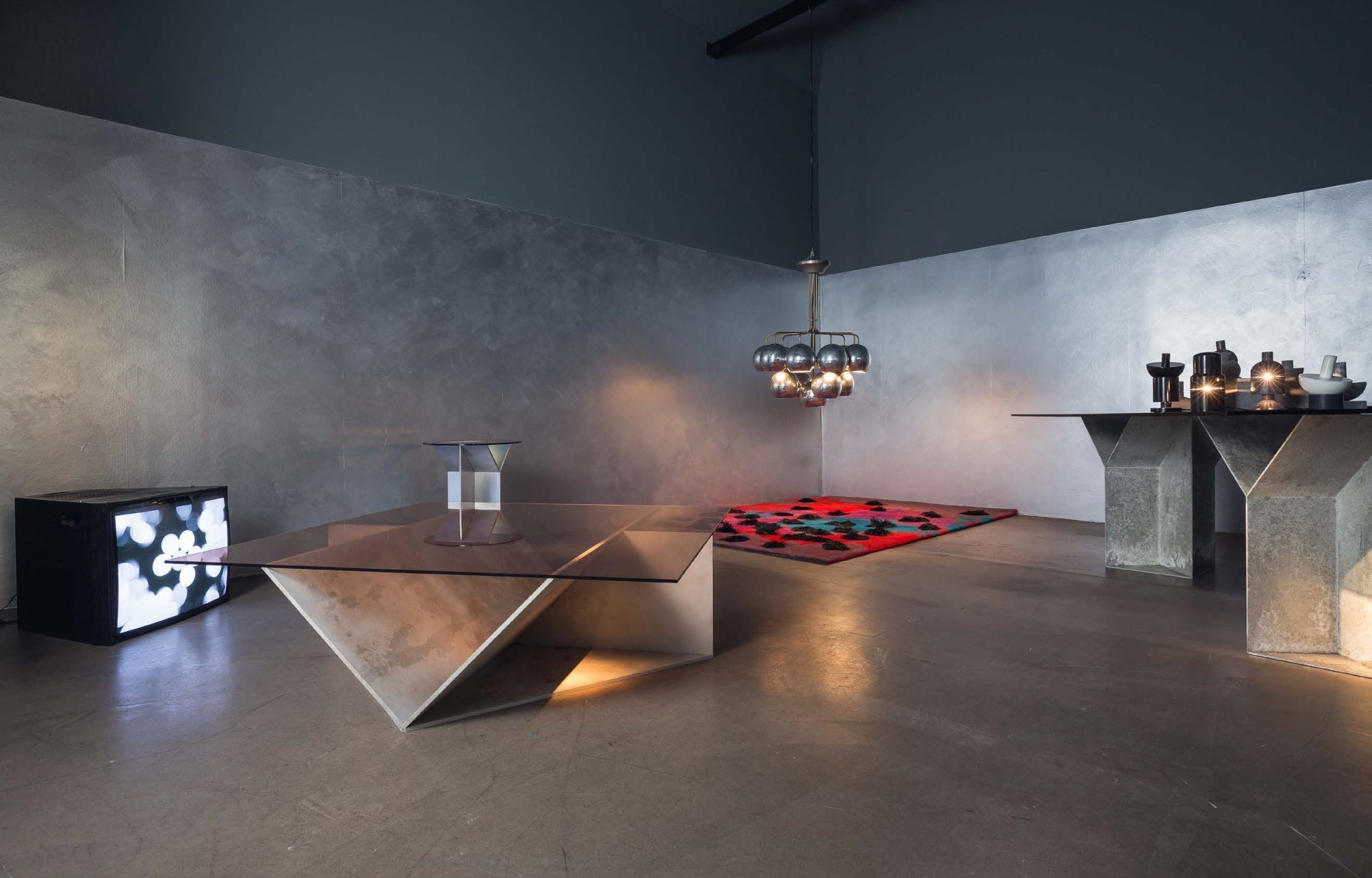 Pinac Side Table