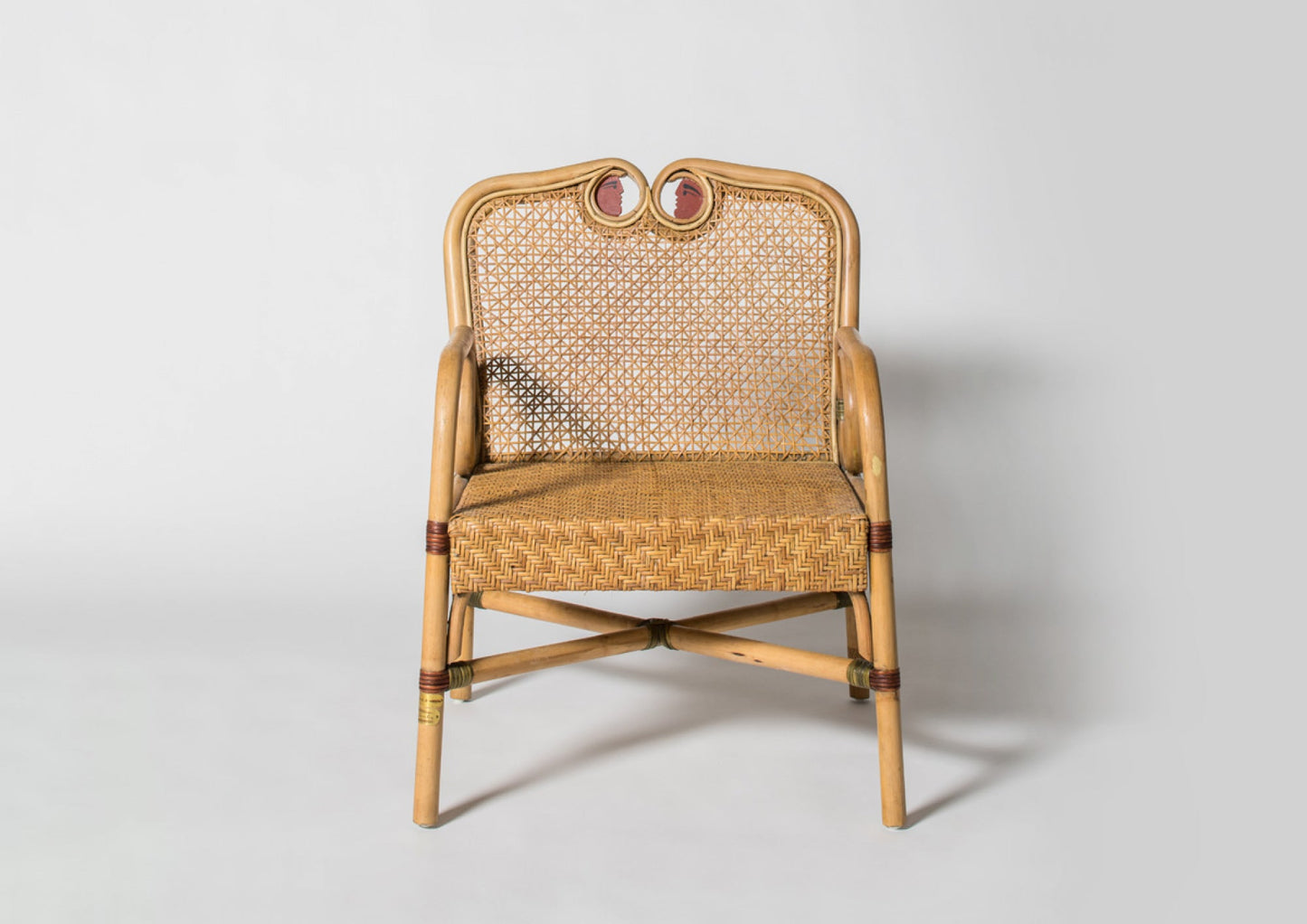 AF-22-010 - ARMCHAIR