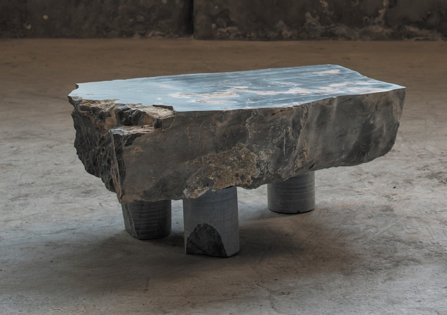 GLYFADA LOW TABLE
