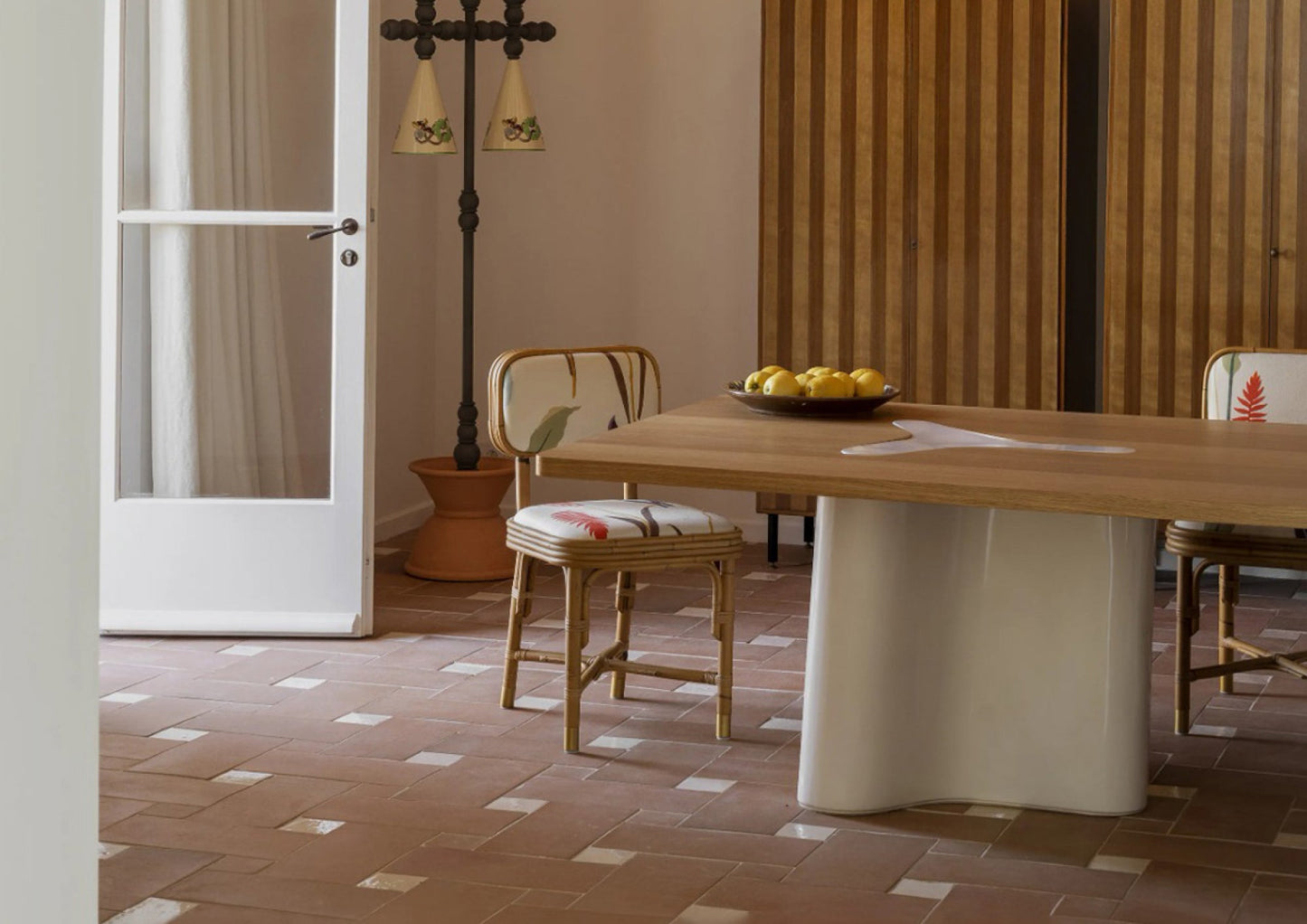 Double Diagonale Table