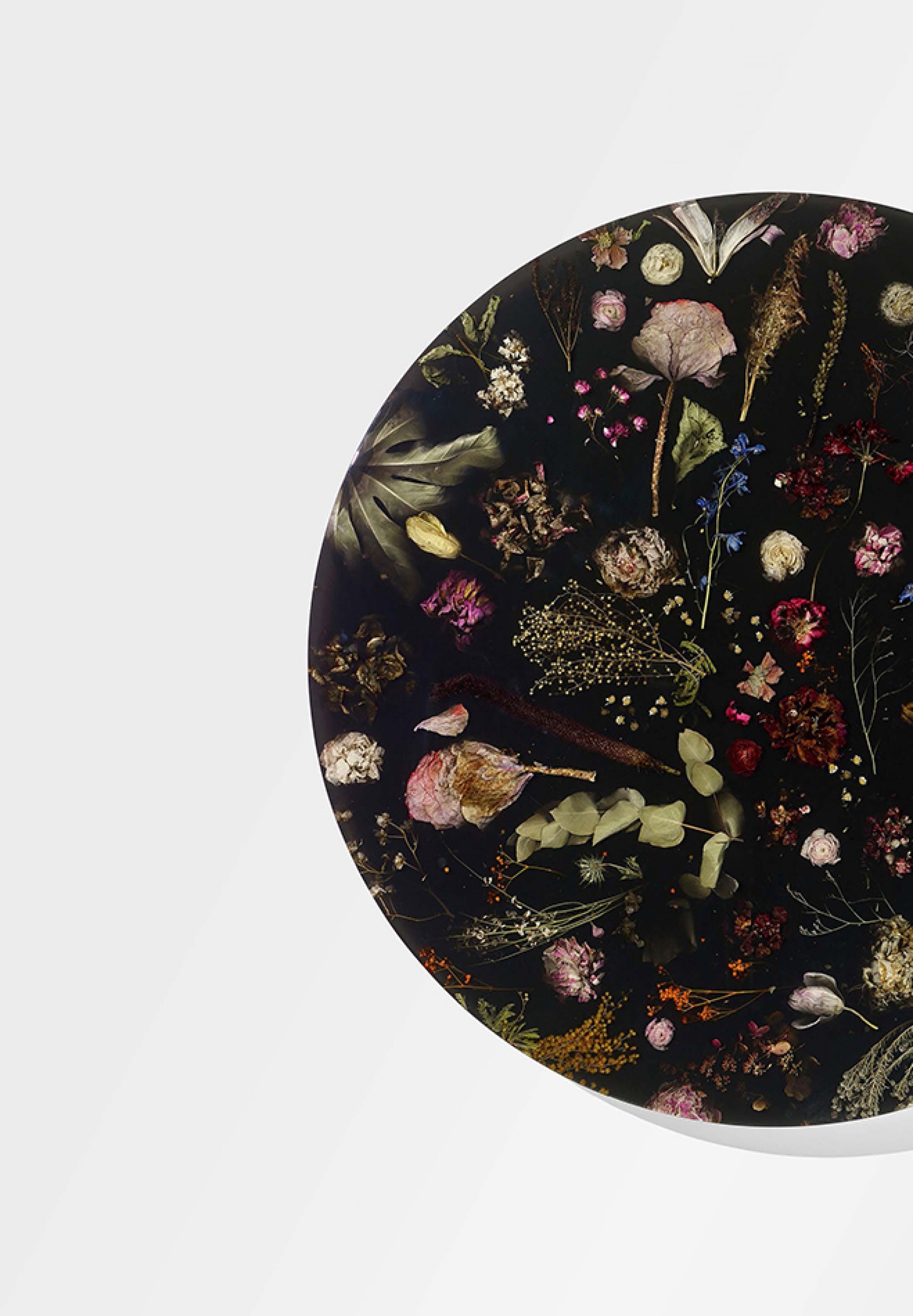 Wall Hanging Disc Flora