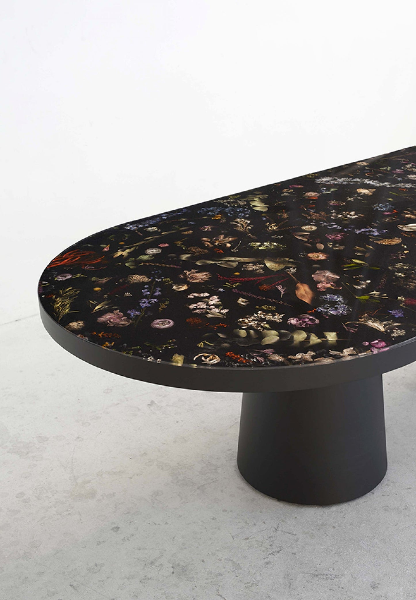 Flora Table 280