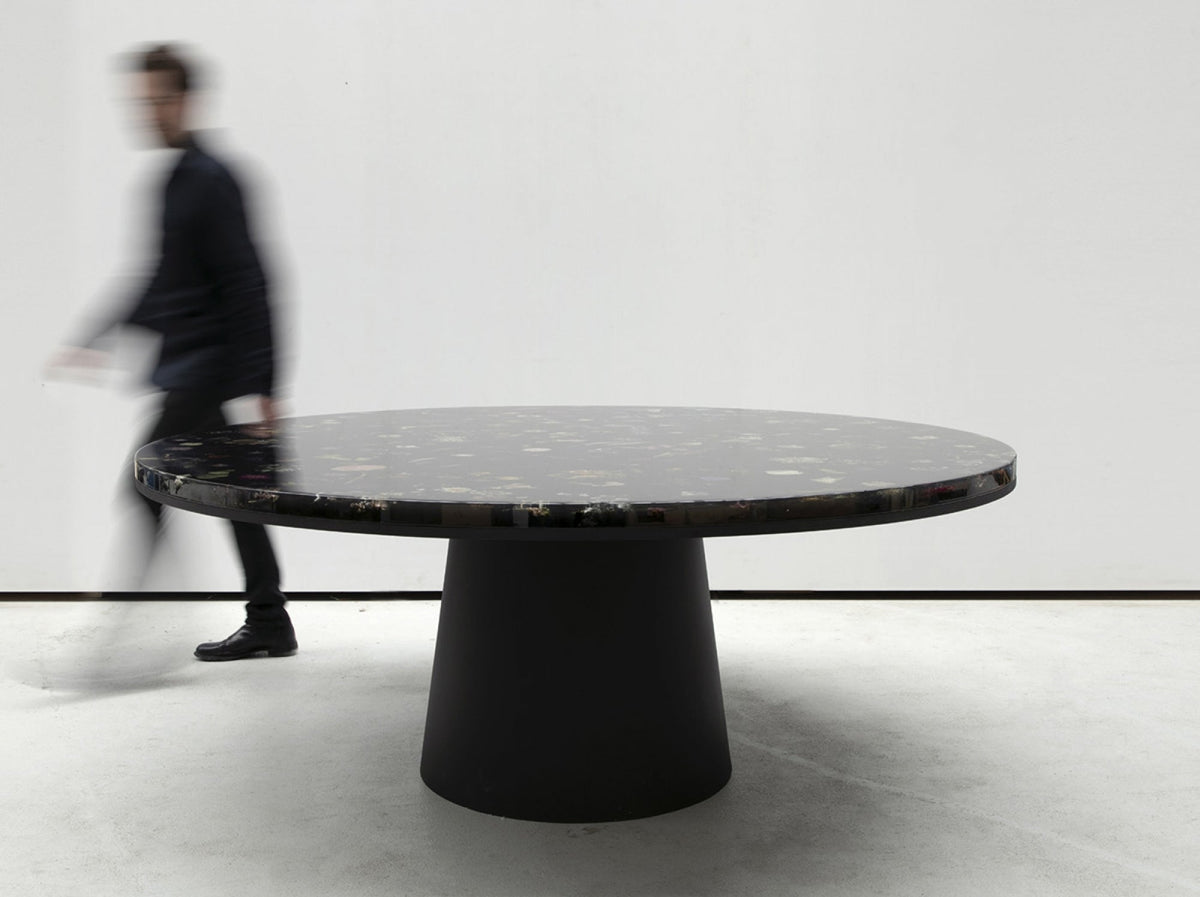 Flora Table 190