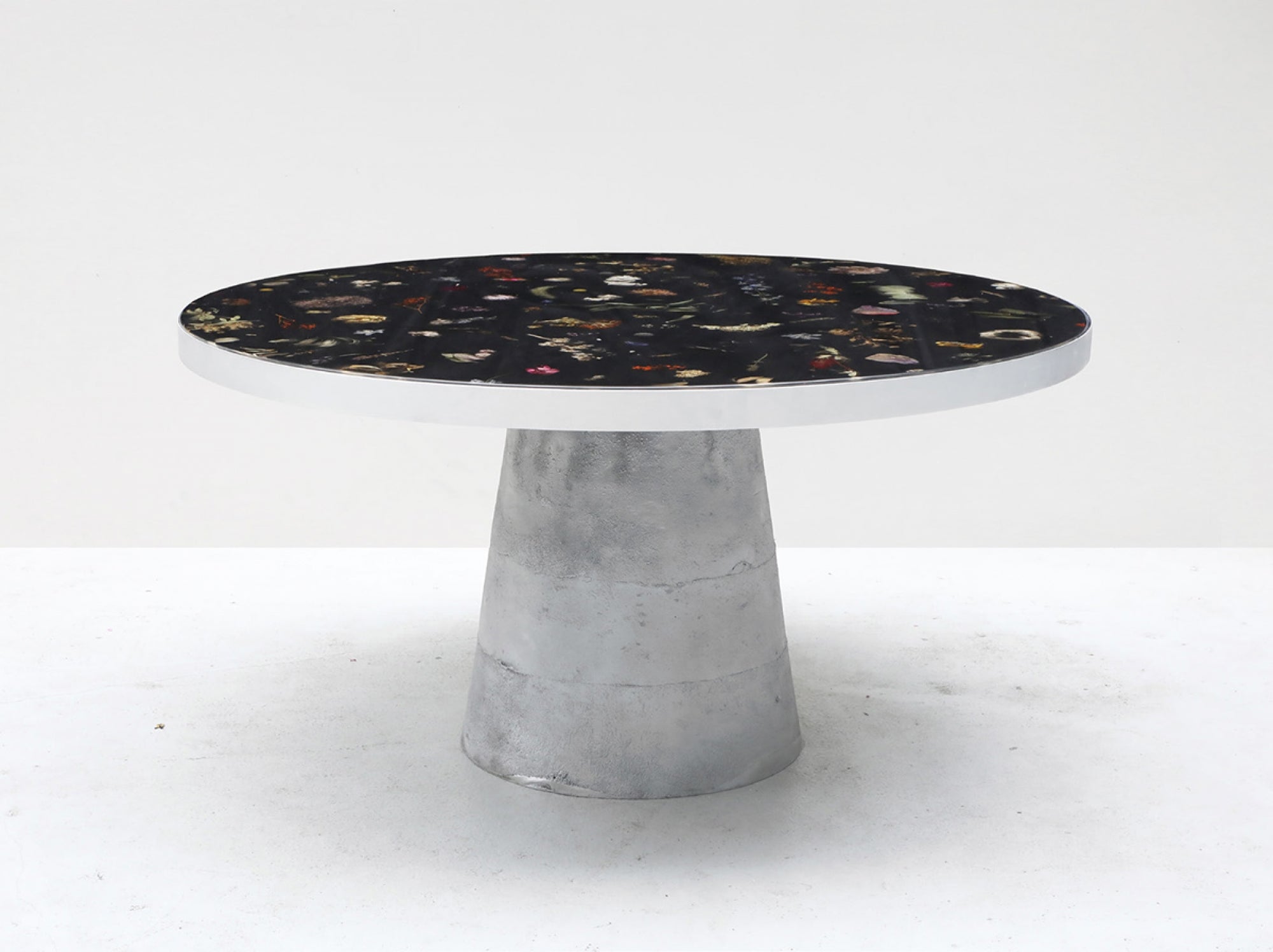 Flora Table 120