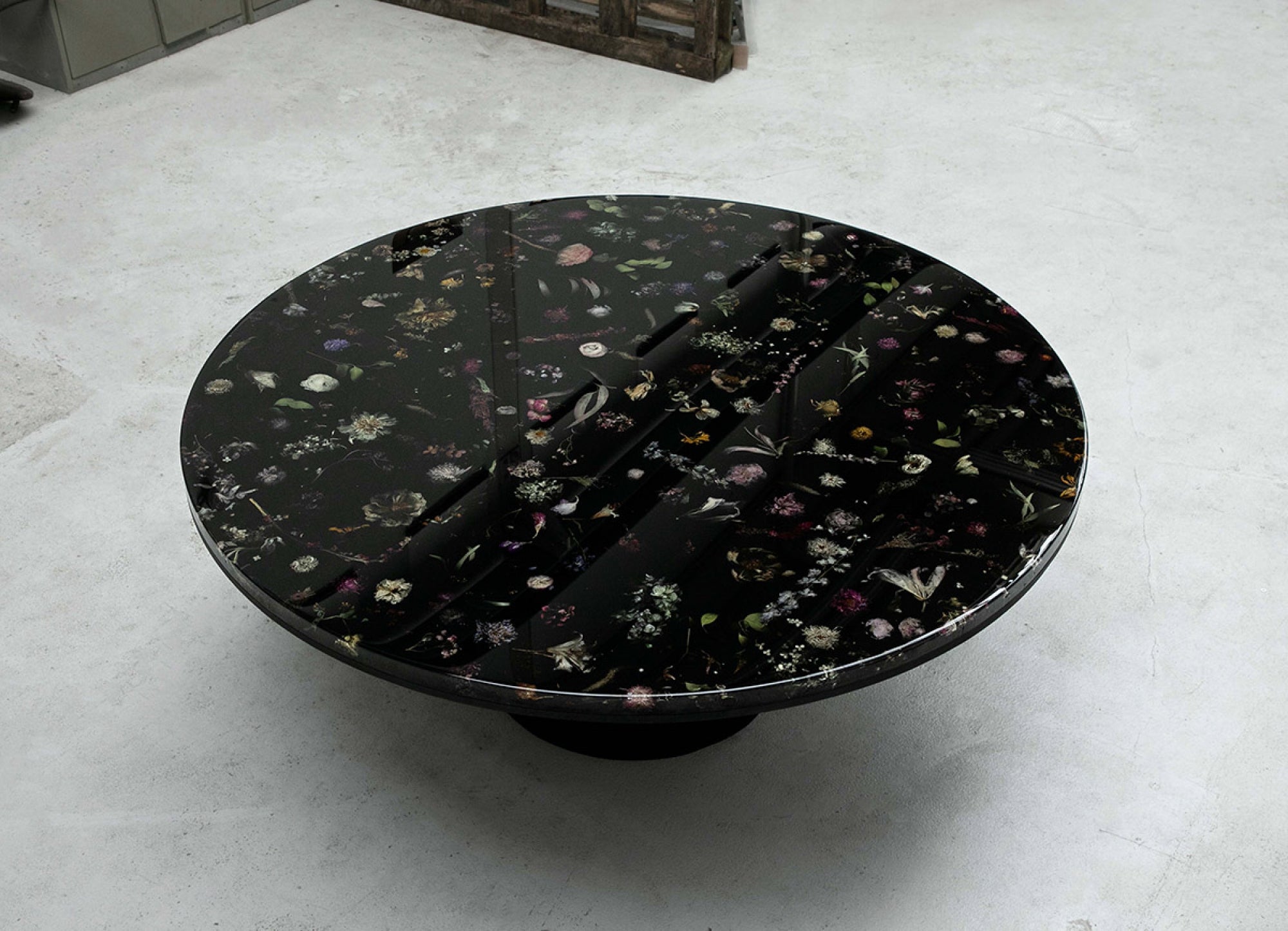 Flora Table 190