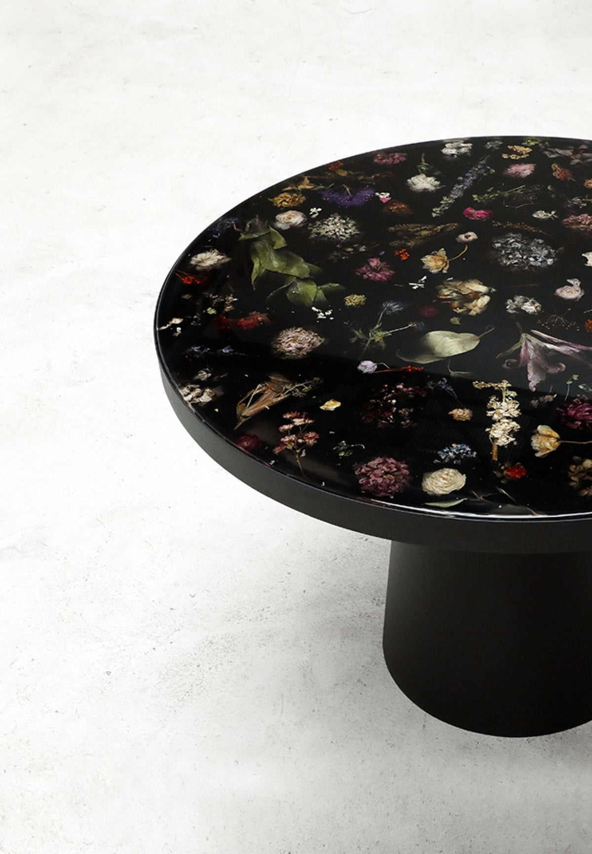 Flora Table 114