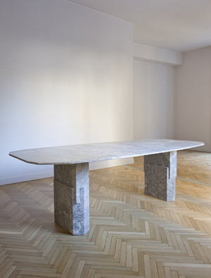 Kapital Dorik Dinning tabl