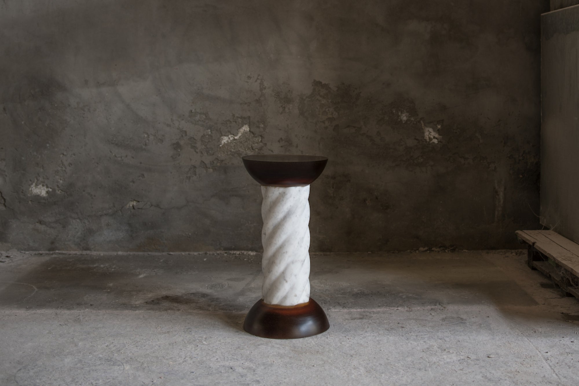 DORIC STOOL