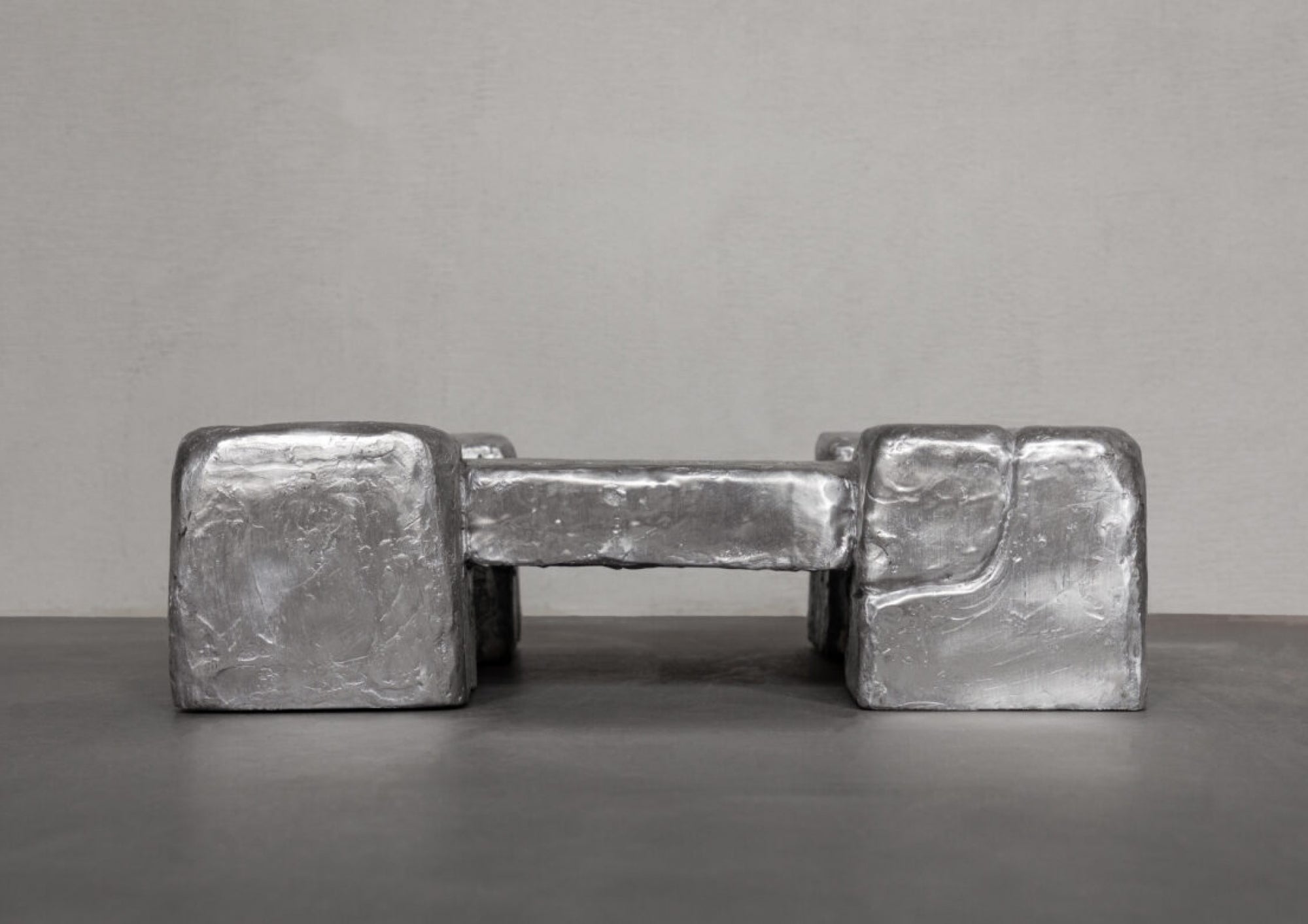 Low Wax Bench - LINDE FREYA TANGELDER - DESTROYERS/BUILDERS