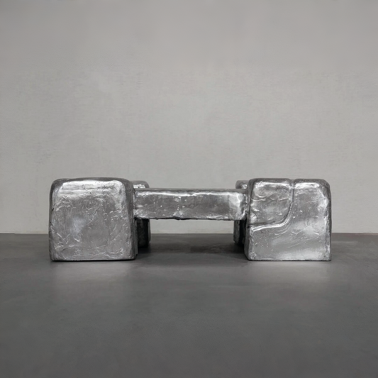 Low Wax Bench - LINDE FREYA TANGELDER - DESTROYERS/BUILDERS