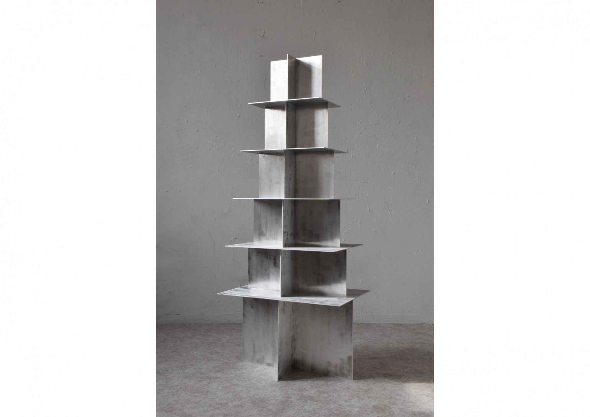 Regular Pyramid - BRAM VANDERBEKE & WENDY ANDREU