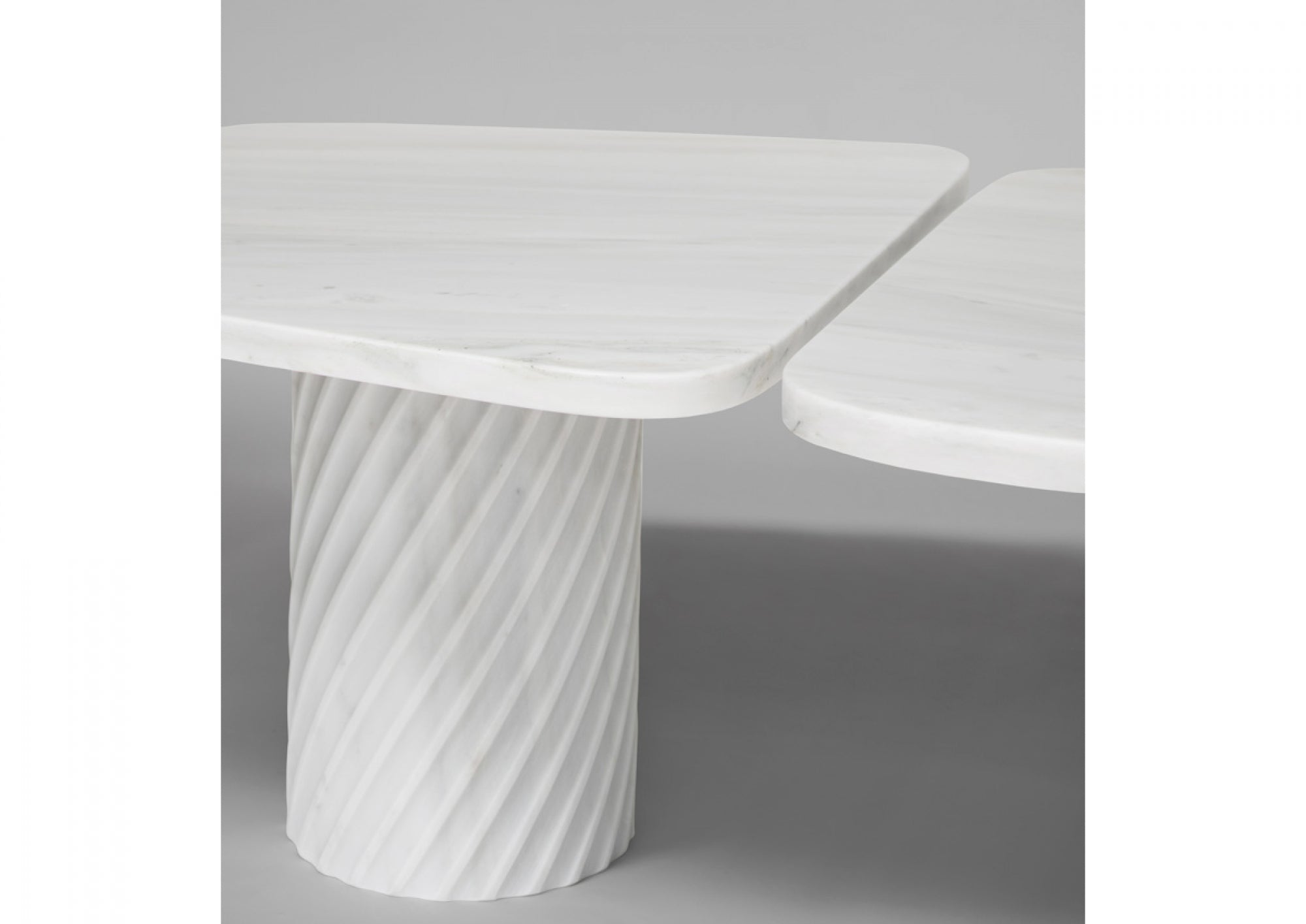 ALBERIOS TABLE