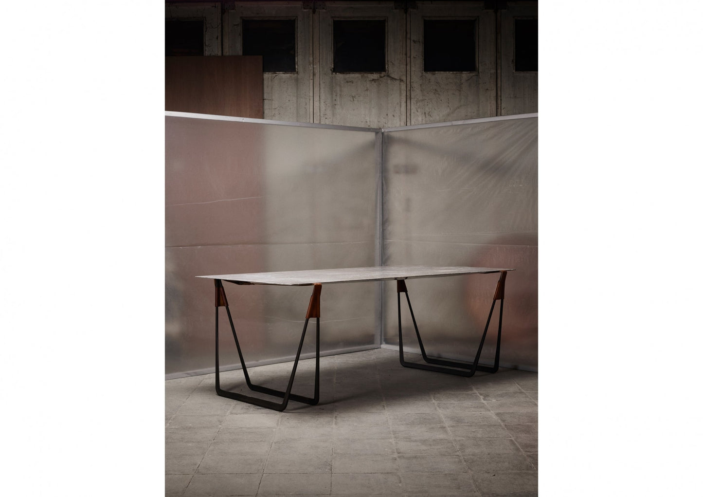 In Vein - table+mirror - BEN STORMS
